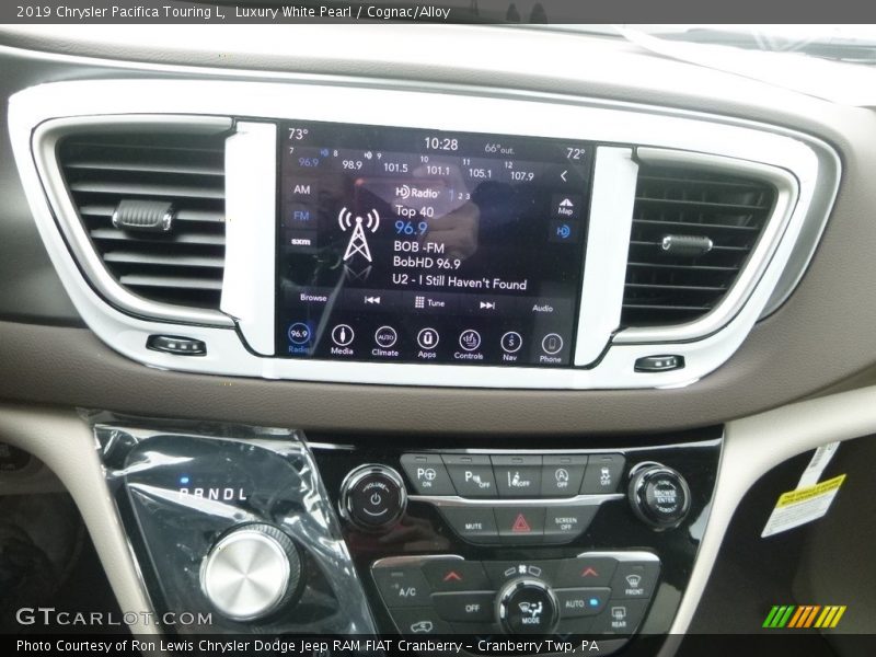 Luxury White Pearl / Cognac/Alloy 2019 Chrysler Pacifica Touring L