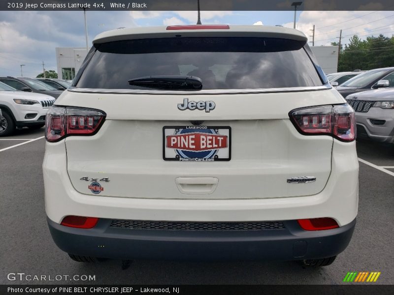 White / Black 2019 Jeep Compass Latitude 4x4