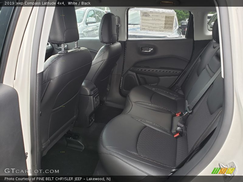 White / Black 2019 Jeep Compass Latitude 4x4
