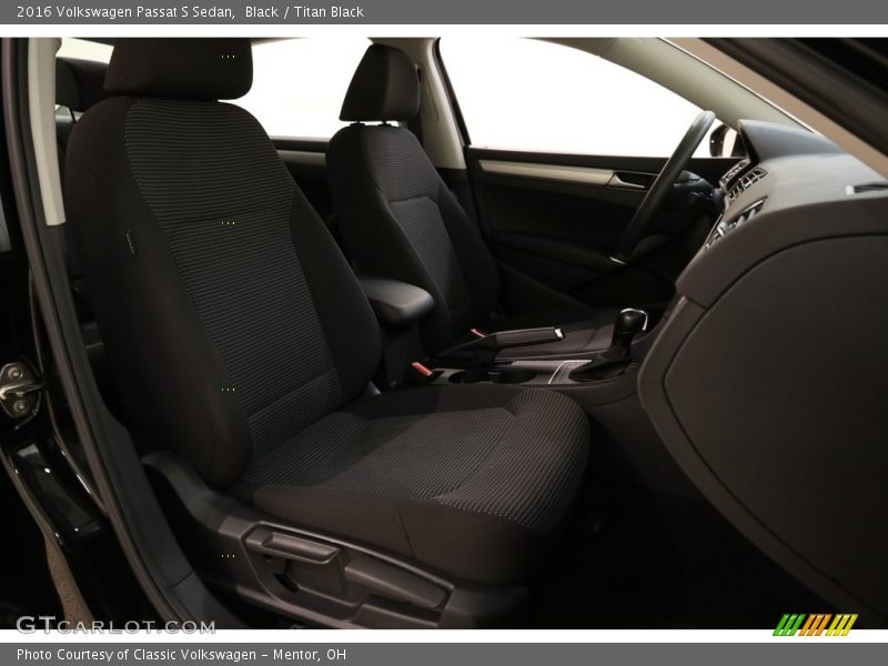 Black / Titan Black 2016 Volkswagen Passat S Sedan