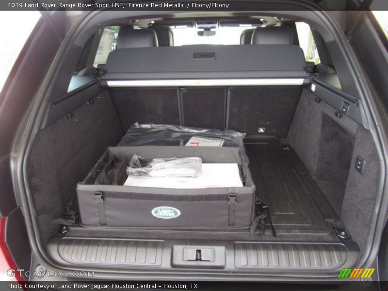  2019 Range Rover Sport HSE Trunk