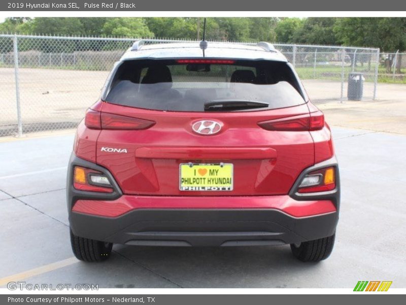 Pulse Red / Black 2019 Hyundai Kona SEL