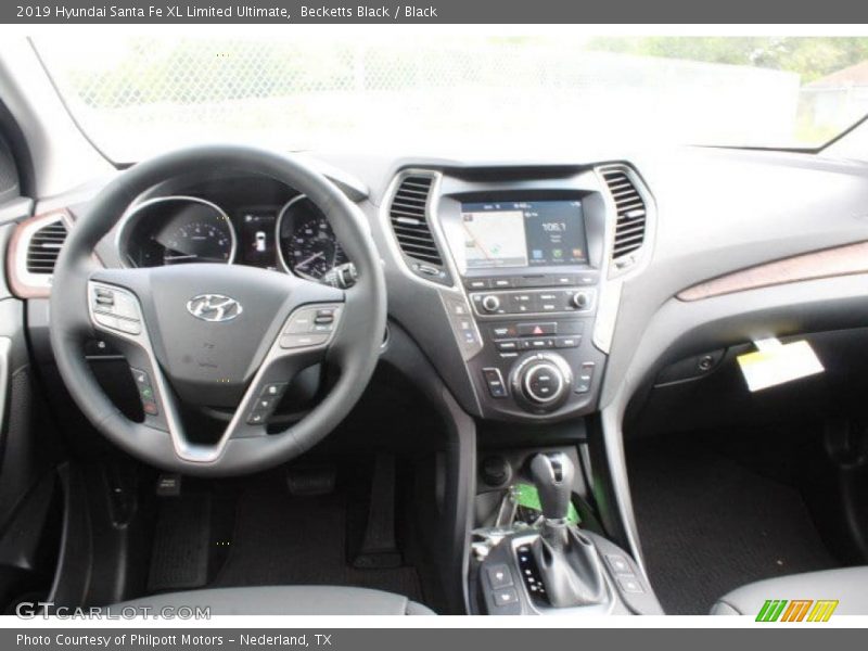 Becketts Black / Black 2019 Hyundai Santa Fe XL Limited Ultimate