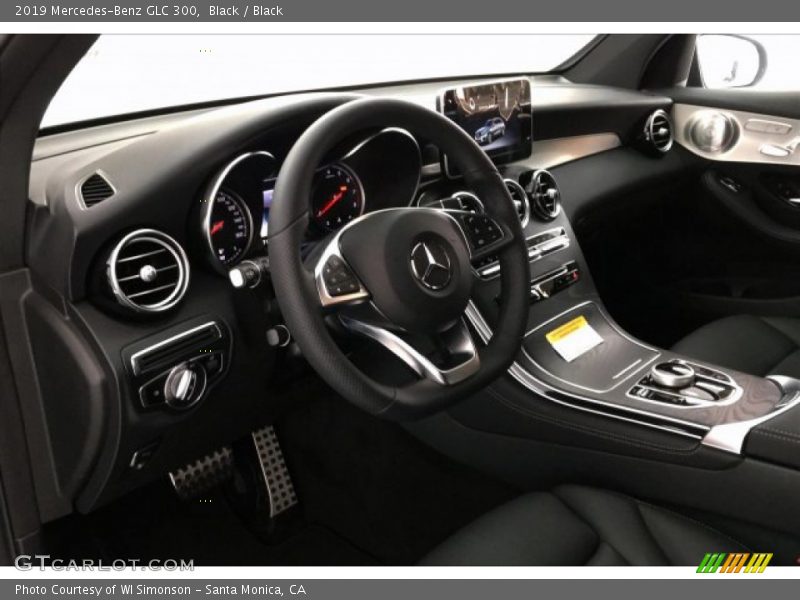 Black / Black 2019 Mercedes-Benz GLC 300