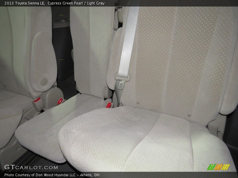 Cypress Green Pearl / Light Gray 2013 Toyota Sienna LE