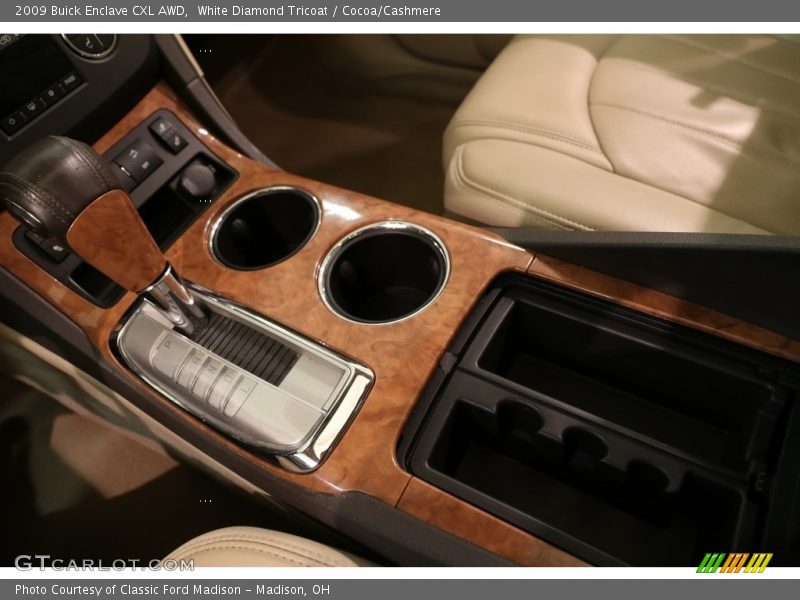 White Diamond Tricoat / Cocoa/Cashmere 2009 Buick Enclave CXL AWD