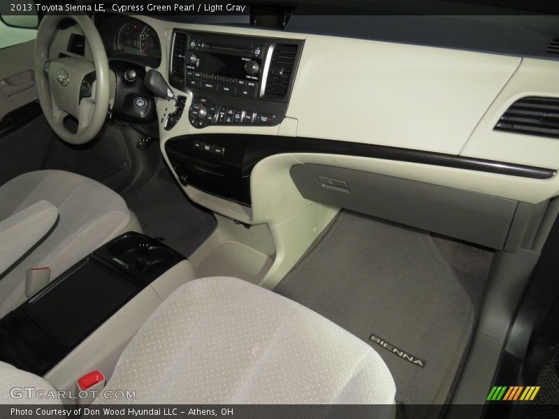 Cypress Green Pearl / Light Gray 2013 Toyota Sienna LE