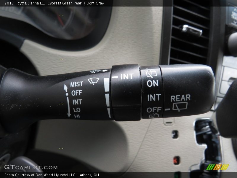 Cypress Green Pearl / Light Gray 2013 Toyota Sienna LE