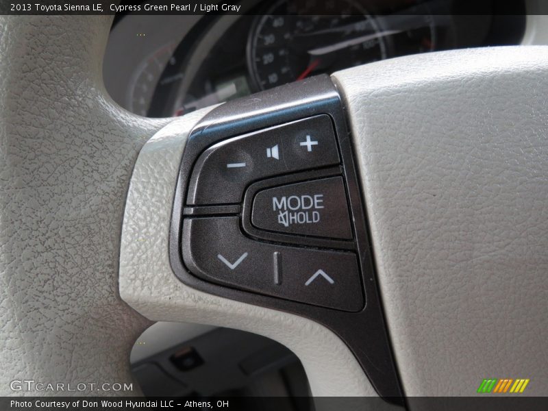 Cypress Green Pearl / Light Gray 2013 Toyota Sienna LE