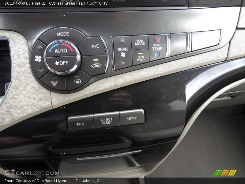 Cypress Green Pearl / Light Gray 2013 Toyota Sienna LE