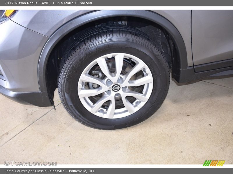 Gun Metallic / Charcoal 2017 Nissan Rogue S AWD