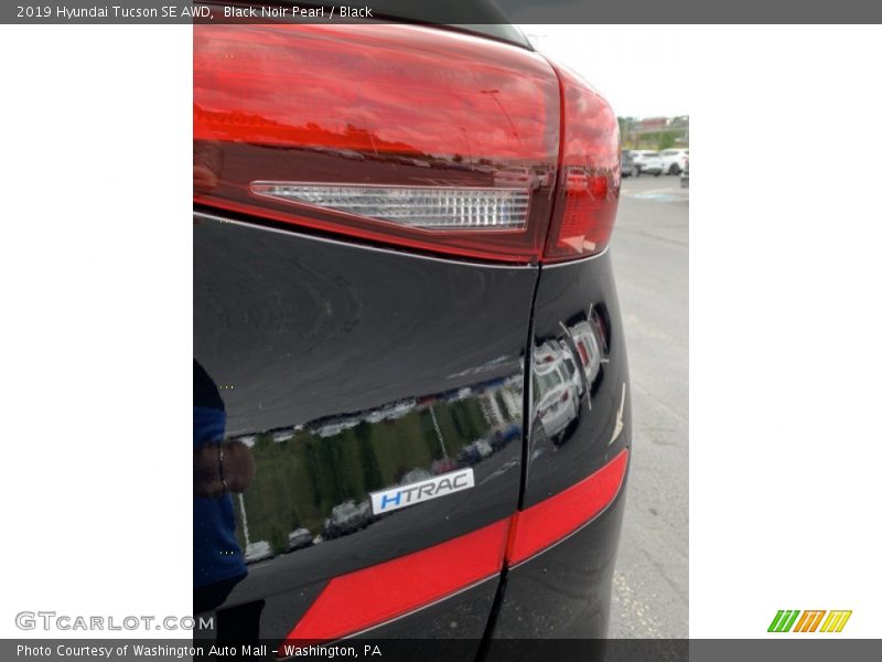 Black Noir Pearl / Black 2019 Hyundai Tucson SE AWD