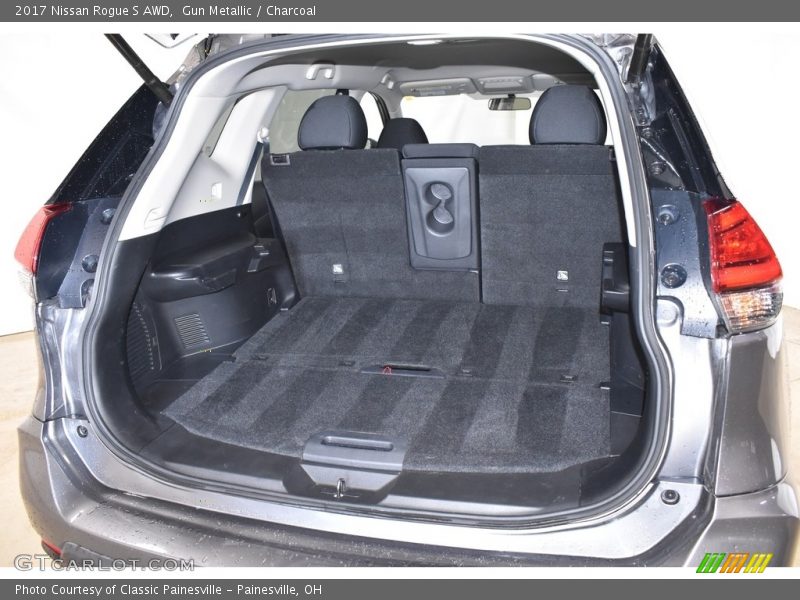 Gun Metallic / Charcoal 2017 Nissan Rogue S AWD