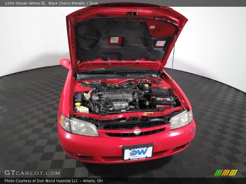 Black Cherry Metallic / Dusk 1999 Nissan Altima SE