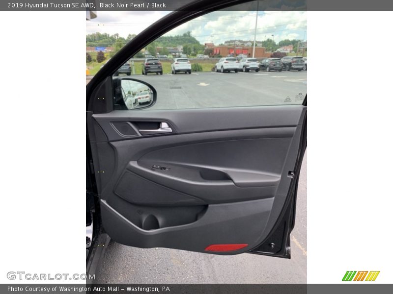 Black Noir Pearl / Black 2019 Hyundai Tucson SE AWD