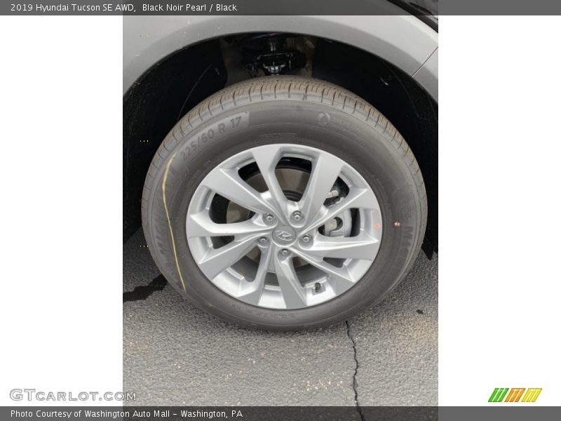 Black Noir Pearl / Black 2019 Hyundai Tucson SE AWD