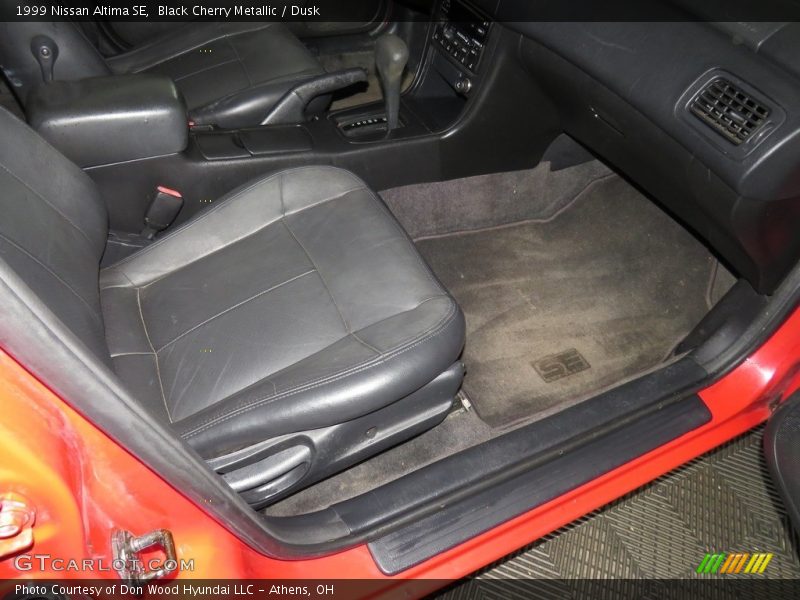 Black Cherry Metallic / Dusk 1999 Nissan Altima SE