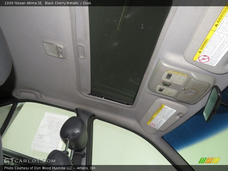 Black Cherry Metallic / Dusk 1999 Nissan Altima SE