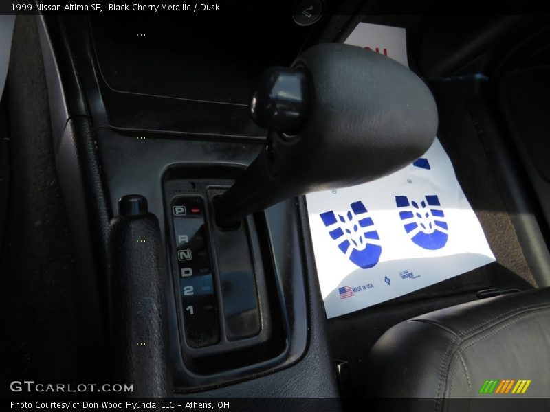 Black Cherry Metallic / Dusk 1999 Nissan Altima SE