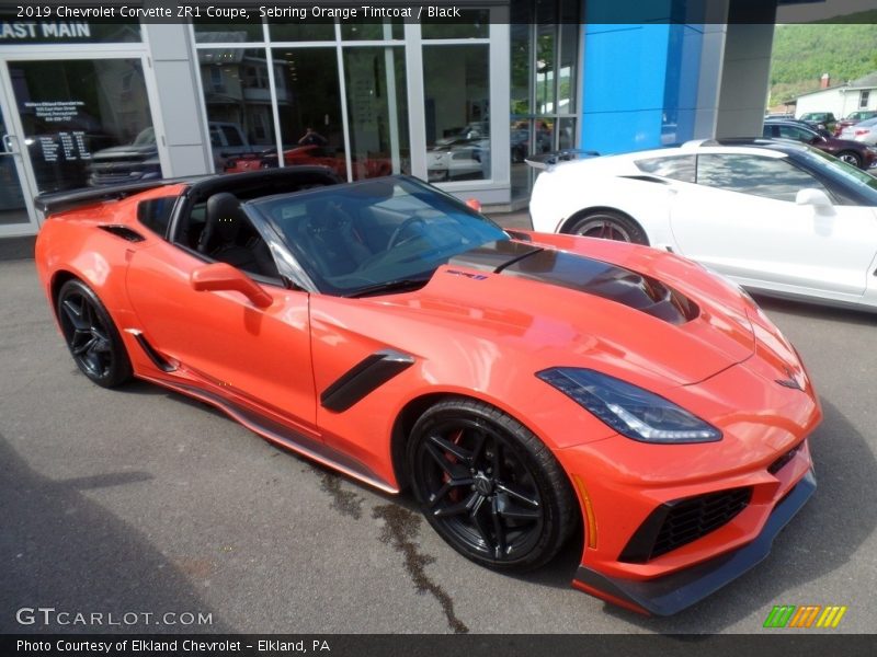 Front 3/4 View of 2019 Corvette ZR1 Coupe