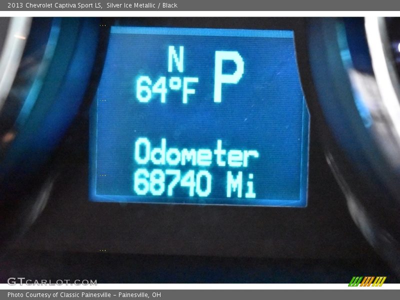 Silver Ice Metallic / Black 2013 Chevrolet Captiva Sport LS