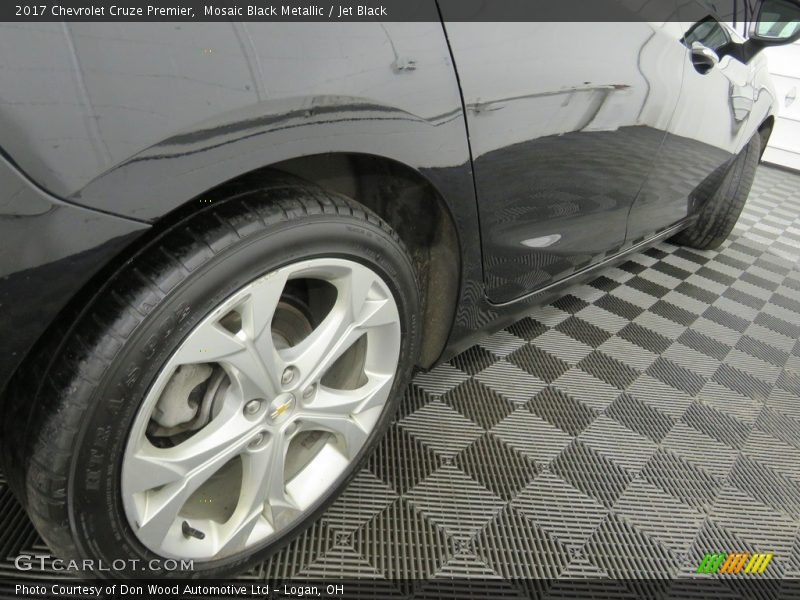 Mosaic Black Metallic / Jet Black 2017 Chevrolet Cruze Premier