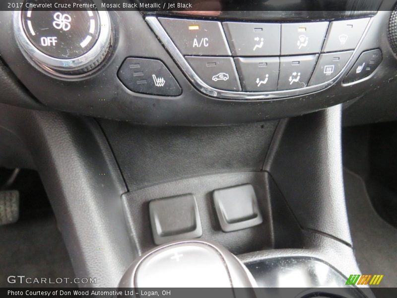 Mosaic Black Metallic / Jet Black 2017 Chevrolet Cruze Premier