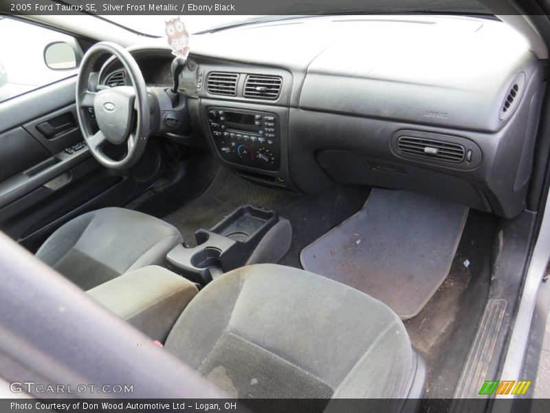 Silver Frost Metallic / Ebony Black 2005 Ford Taurus SE