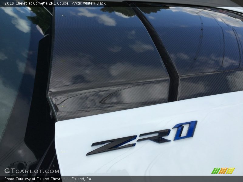  2019 Corvette ZR1 Coupe Logo
