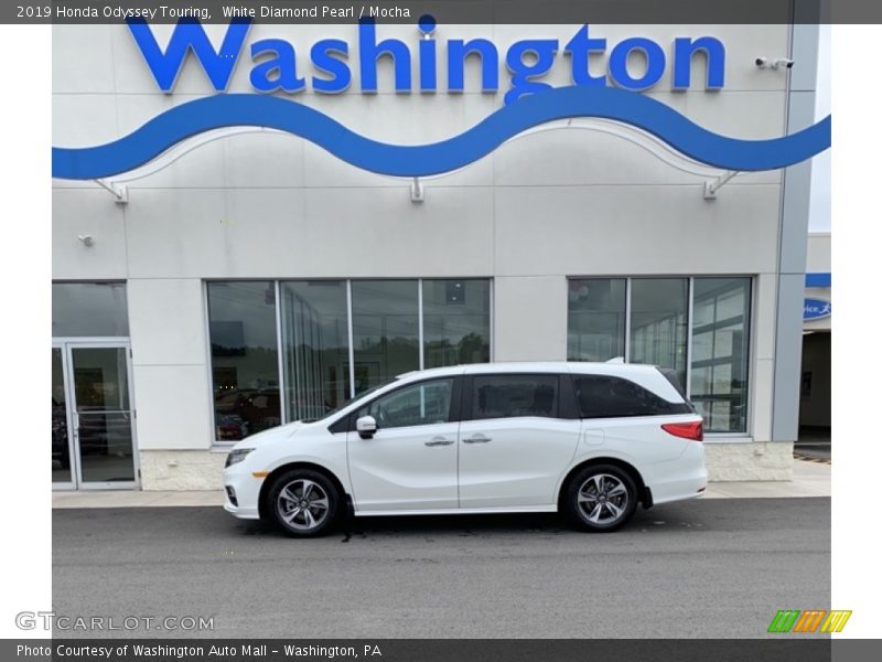 White Diamond Pearl / Mocha 2019 Honda Odyssey Touring
