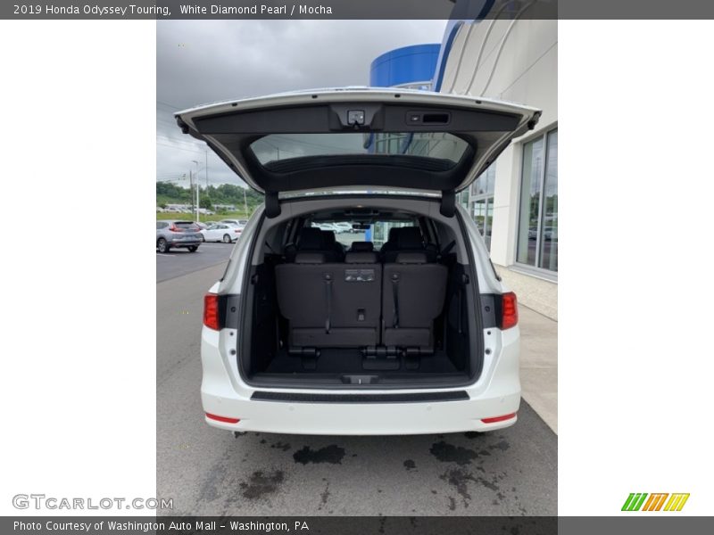 White Diamond Pearl / Mocha 2019 Honda Odyssey Touring
