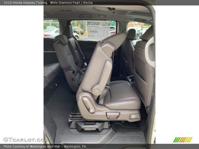 White Diamond Pearl / Mocha 2019 Honda Odyssey Touring