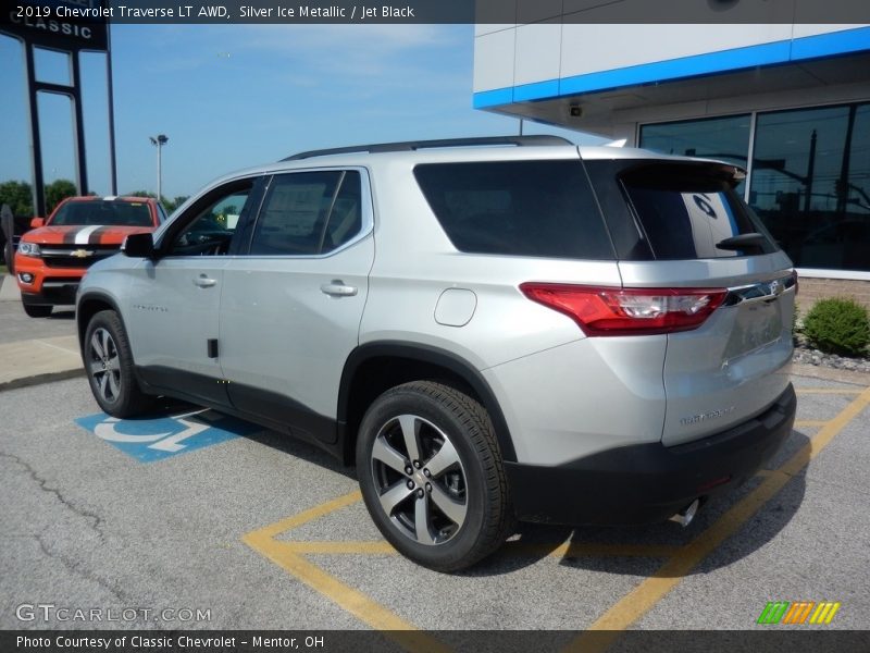 Silver Ice Metallic / Jet Black 2019 Chevrolet Traverse LT AWD