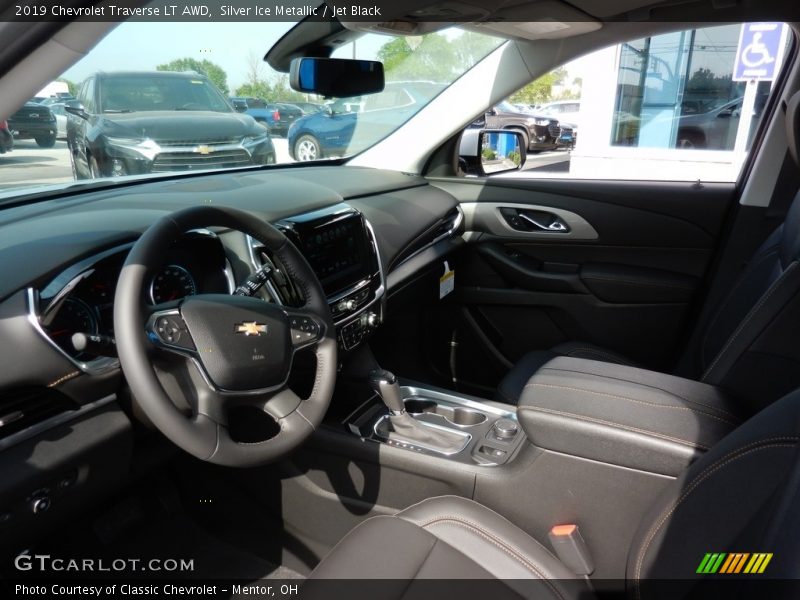 Silver Ice Metallic / Jet Black 2019 Chevrolet Traverse LT AWD
