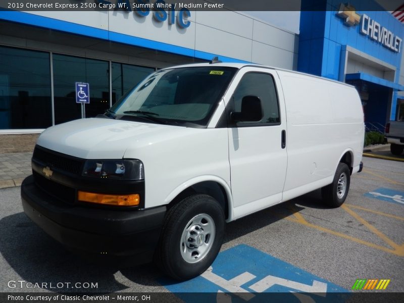 Summit White / Medium Pewter 2019 Chevrolet Express 2500 Cargo WT