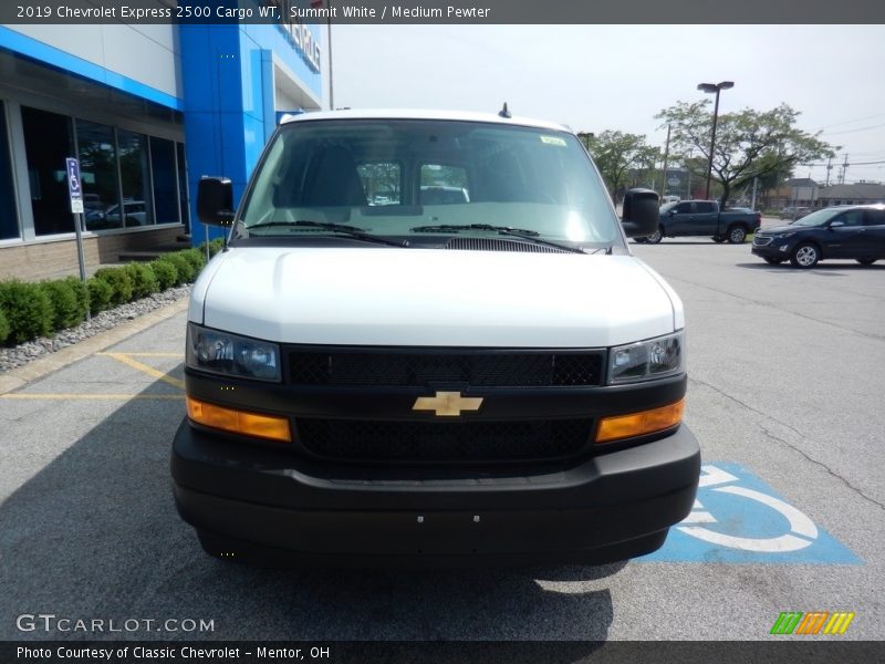 Summit White / Medium Pewter 2019 Chevrolet Express 2500 Cargo WT