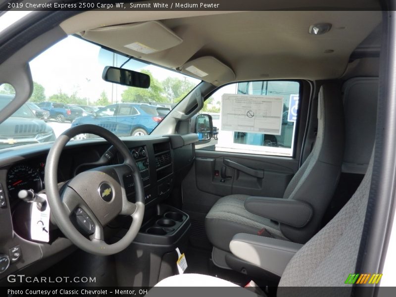 Summit White / Medium Pewter 2019 Chevrolet Express 2500 Cargo WT