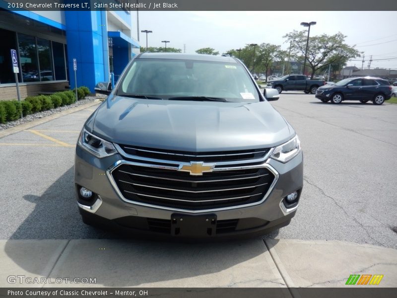 Satin Steel Metallic / Jet Black 2019 Chevrolet Traverse LT