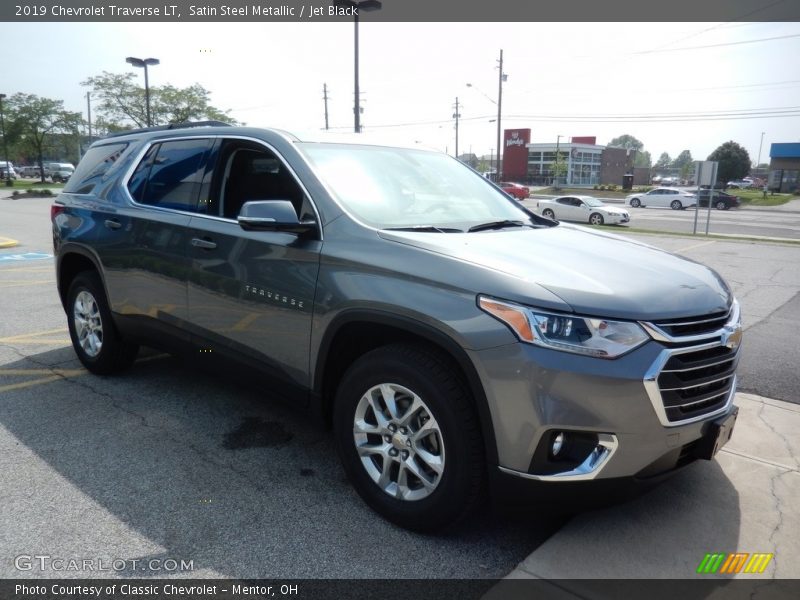 Satin Steel Metallic / Jet Black 2019 Chevrolet Traverse LT