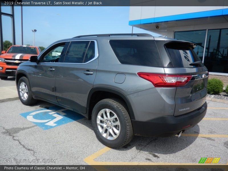 Satin Steel Metallic / Jet Black 2019 Chevrolet Traverse LT