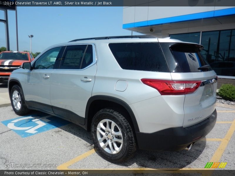 Silver Ice Metallic / Jet Black 2019 Chevrolet Traverse LT AWD