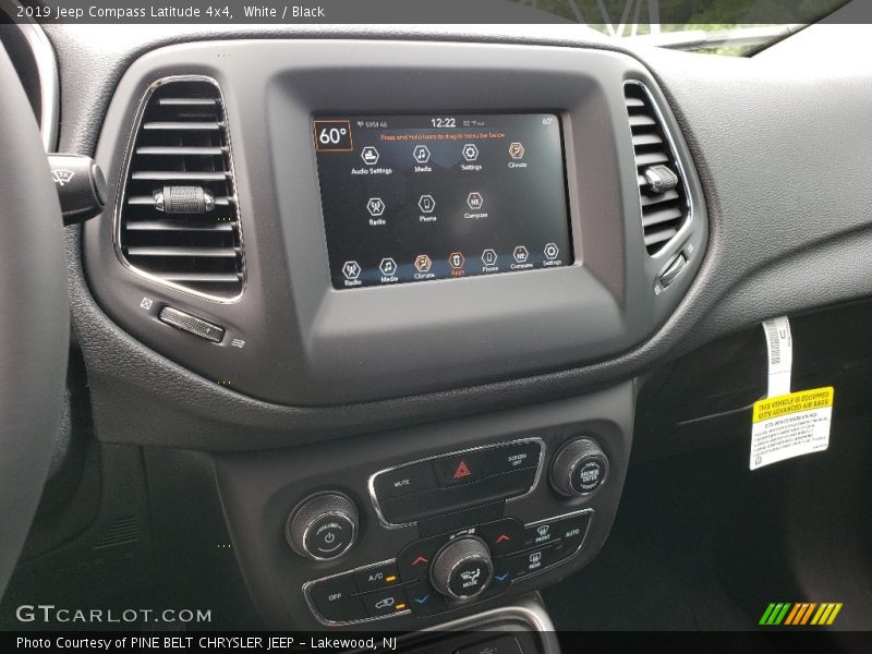 White / Black 2019 Jeep Compass Latitude 4x4