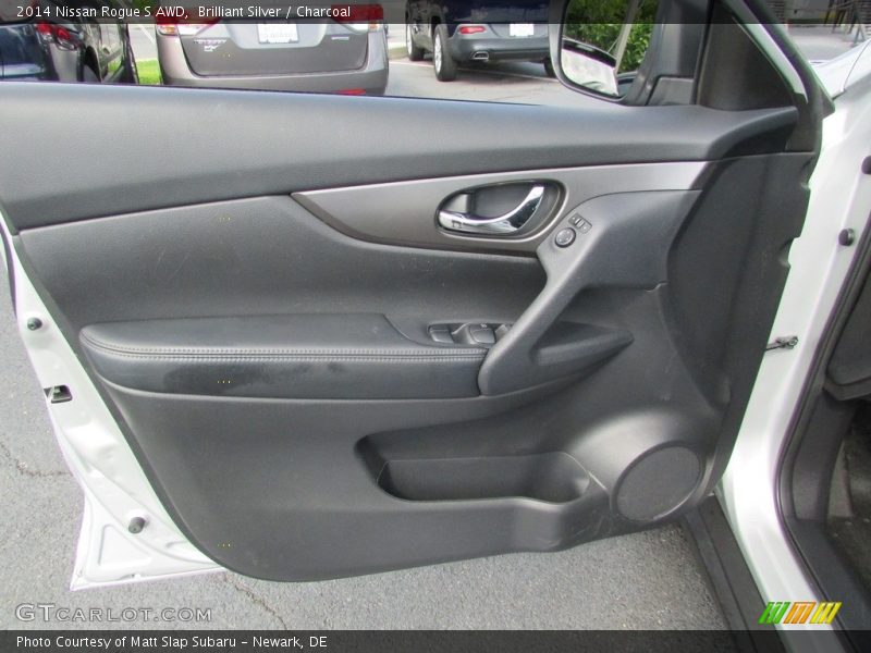 Brilliant Silver / Charcoal 2014 Nissan Rogue S AWD