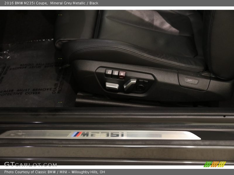 Mineral Grey Metallic / Black 2016 BMW M235i Coupe