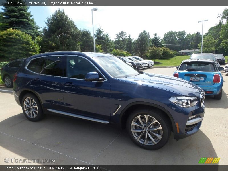 Phytonic Blue Metallic / Black 2019 BMW X3 xDrive30i