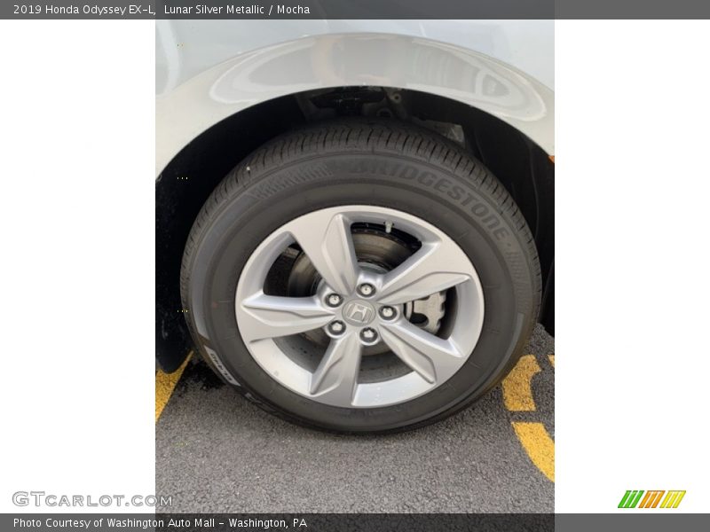 Lunar Silver Metallic / Mocha 2019 Honda Odyssey EX-L