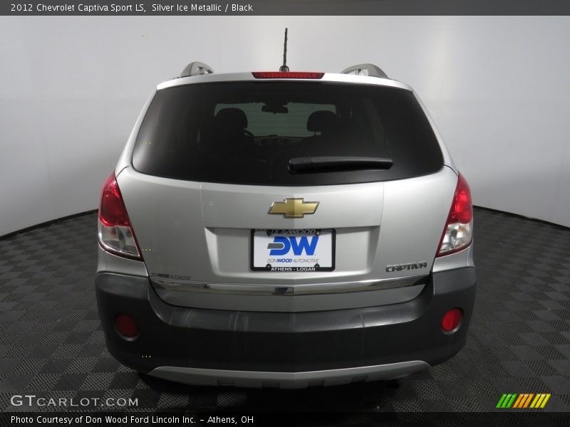 Silver Ice Metallic / Black 2012 Chevrolet Captiva Sport LS