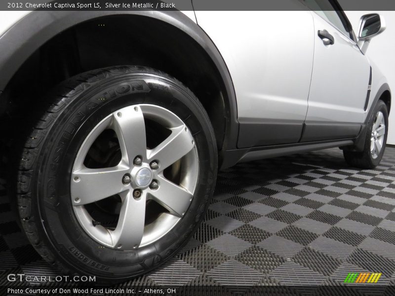 Silver Ice Metallic / Black 2012 Chevrolet Captiva Sport LS