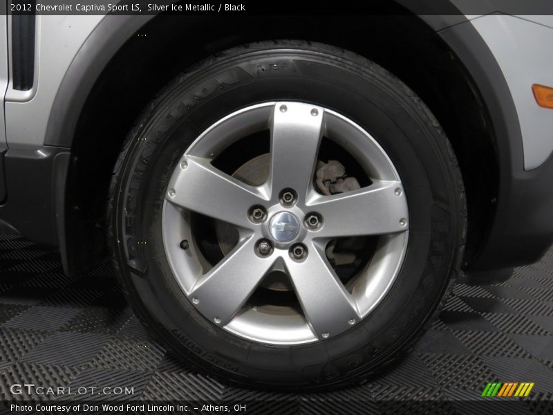 Silver Ice Metallic / Black 2012 Chevrolet Captiva Sport LS