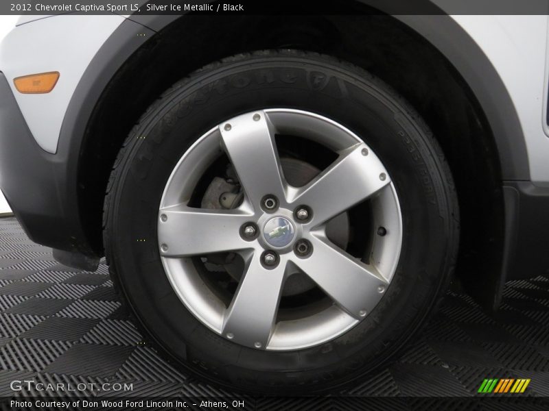 Silver Ice Metallic / Black 2012 Chevrolet Captiva Sport LS